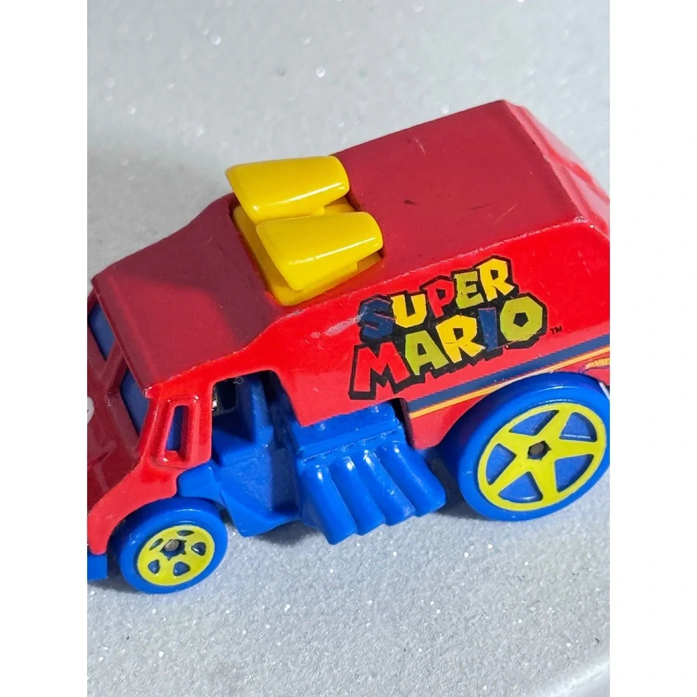 Hot Wheels Super Mario Bros Cool One Van Red Blue Diecast Car 2004 Mattel